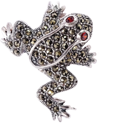 broszka_srebrna_zabka_markazyty 001.png