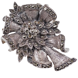 _broszka_srebrna_markazyty_kokarda_kotylion_srednia 001.png