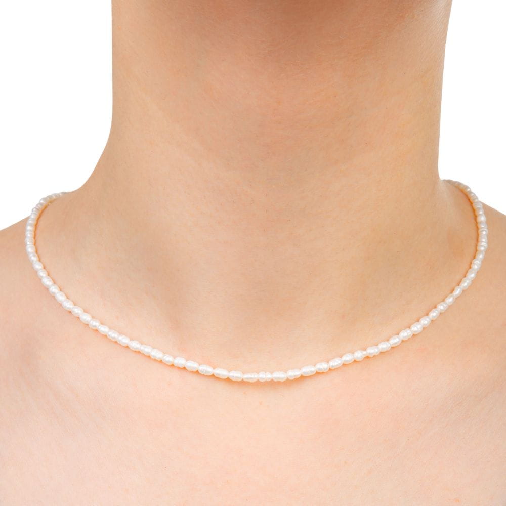 naszyjnik-chocker-kolia-lancyszek-naturalne-drobne-perly-biale-regulacja-dlugosci-00.jpg